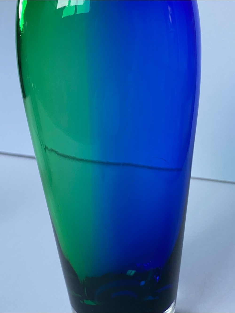 Vintage Blue Green Ombre Vase 8” Tall Hand Blown. Has a Flat Cut Edge top EUC - Picture 4 of 16